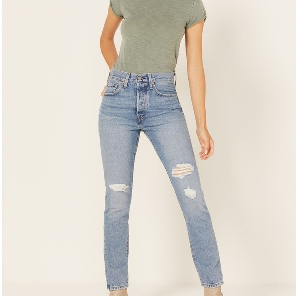 NWT LEVIS 501 Skinny Jeans!
